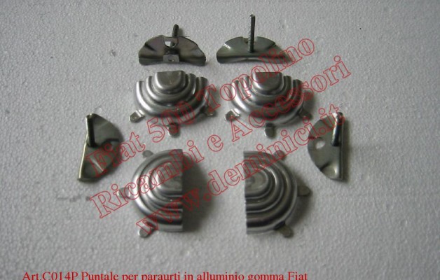 Art. C014P Puntale per paraurti in alluminio gomma Fiat 500 C prime serie (n°4)